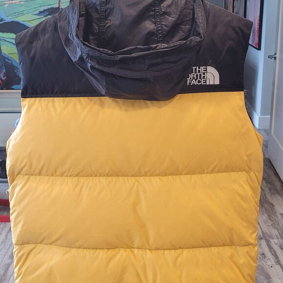 North Face 700 Puffer Vest - Picture 3 of 9